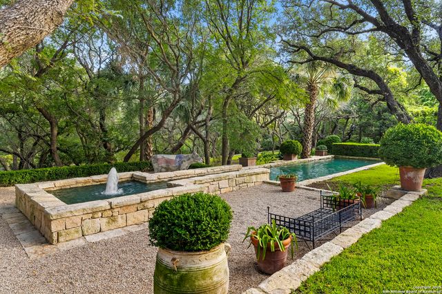317 Limestone Creek, Hill Country Village, TX 78232