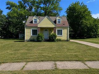 548 Almyra Avenue, Youngstown, OH 44511