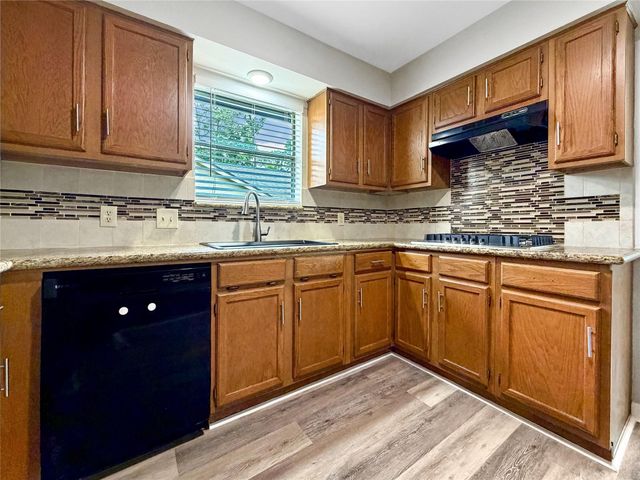 1710 Laurel Springs Lane, Kingwood, TX 77339