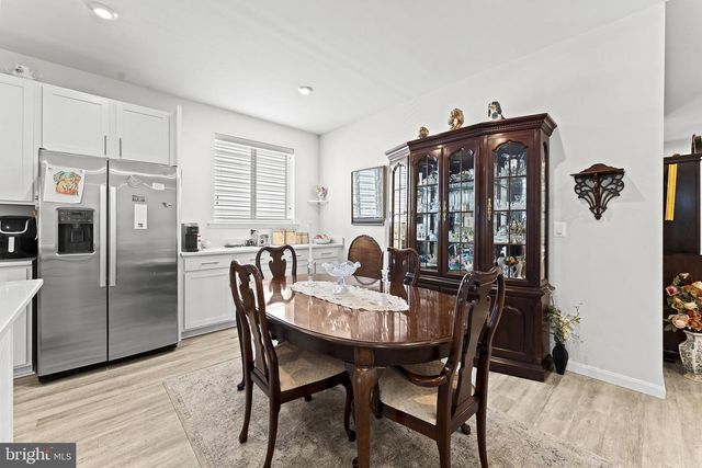 114 CURTAIN FALL DR, Middletown, VA 22645