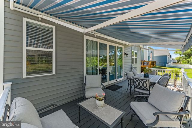 114 CURTAIN FALL DR, Middletown, VA 22645