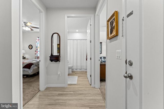 114 CURTAIN FALL DR, Middletown, VA 22645