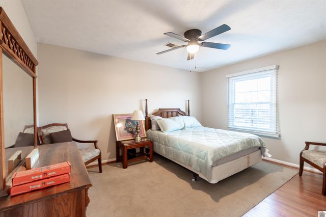 4340 Meadow Ln, Paducah, KY 42001