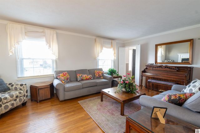 4340 Meadow Ln, Paducah, KY 42001