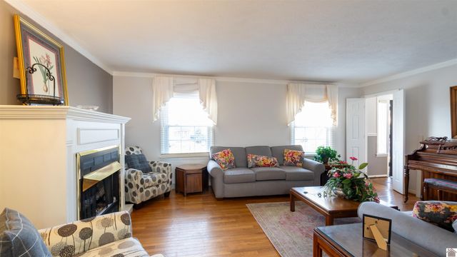 4340 Meadow Ln, Paducah, KY 42001