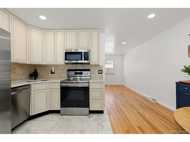 887 Clarkson Ct, Denver, CO 80229