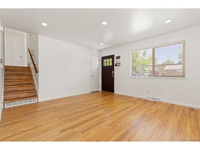 887 Clarkson Ct, Denver, CO 80229