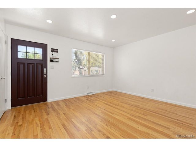 887 Clarkson Ct, Denver, CO 80229