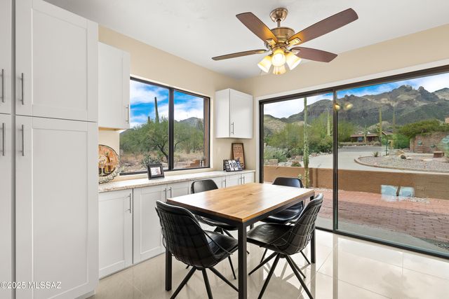 6801 N Green Mountain Place, Tucson, AZ 85718