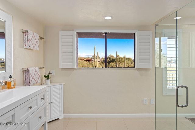 6801 N Green Mountain Place, Tucson, AZ 85718