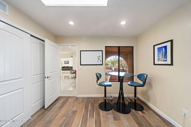 6801 N Green Mountain Place, Tucson, AZ 85718