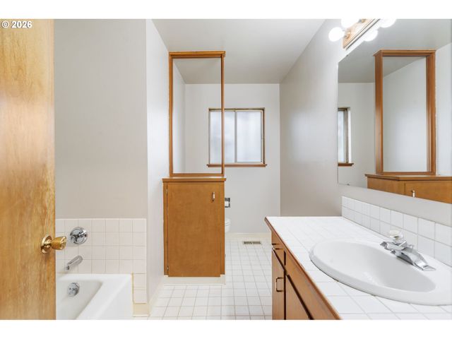 2855 Sw 118TH Ave, Beaverton, OR 97005