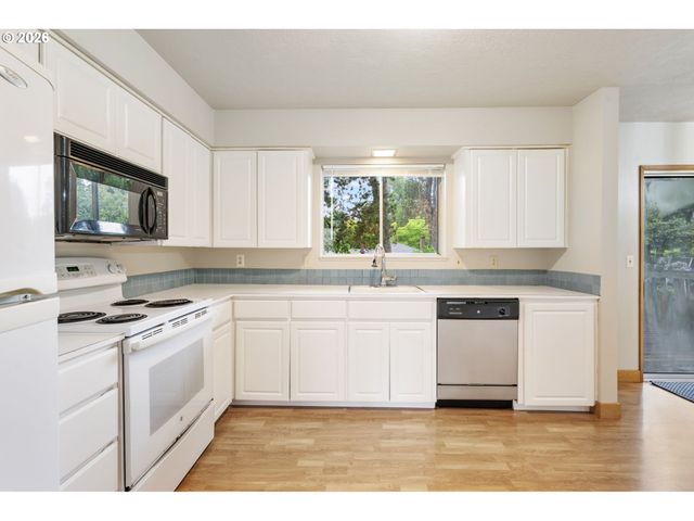 2855 Sw 118TH Ave, Beaverton, OR 97005