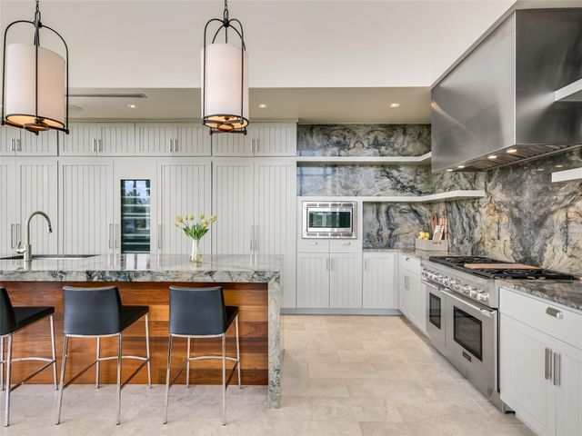 1946 Backbone RDG, Wimberley, TX 78666