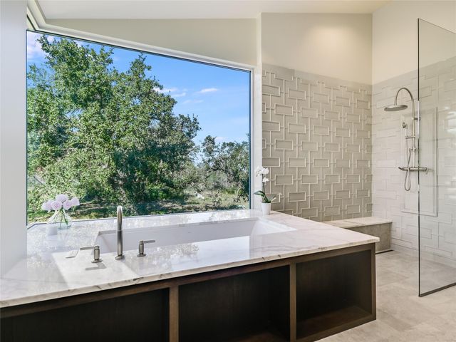 1946 Backbone RDG, Wimberley, TX 78666