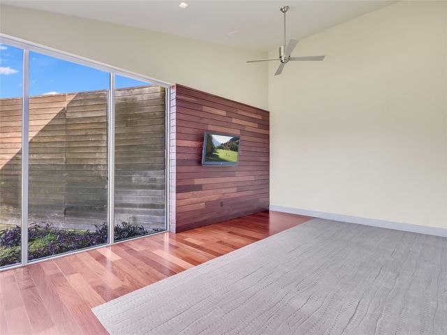 1946 Backbone RDG, Wimberley, TX 78666