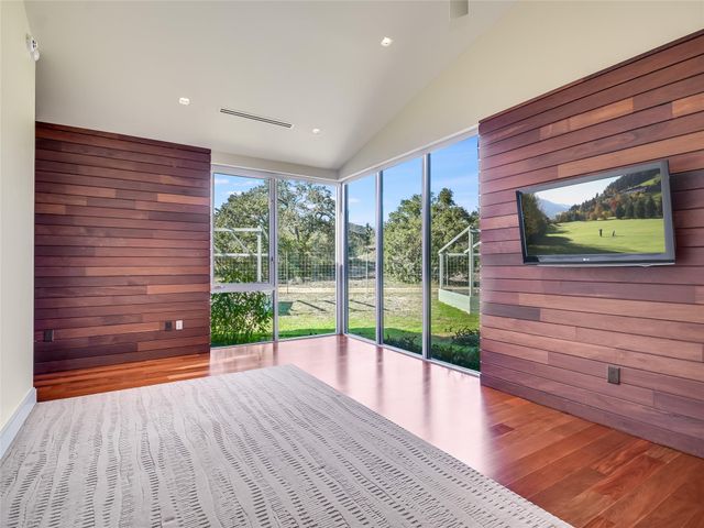 1946 Backbone RDG, Wimberley, TX 78666