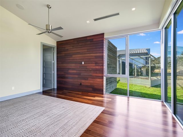 1946 Backbone RDG, Wimberley, TX 78666