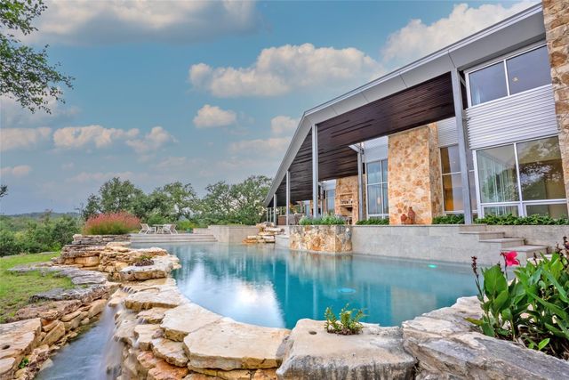 1946 Backbone RDG, Wimberley, TX 78666