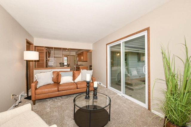 12151 Diane DRIVE, Wauwatosa, WI 53226