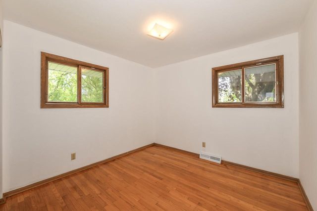 12151 Diane DRIVE, Wauwatosa, WI 53226
