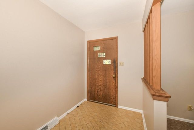 12151 Diane DRIVE, Wauwatosa, WI 53226