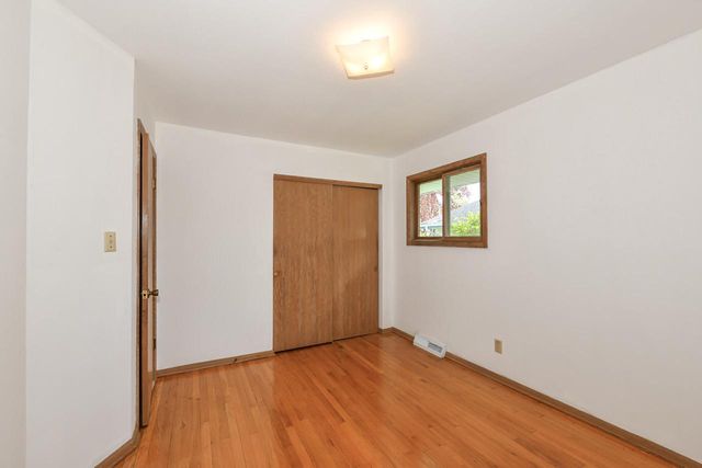 12151 Diane DRIVE, Wauwatosa, WI 53226