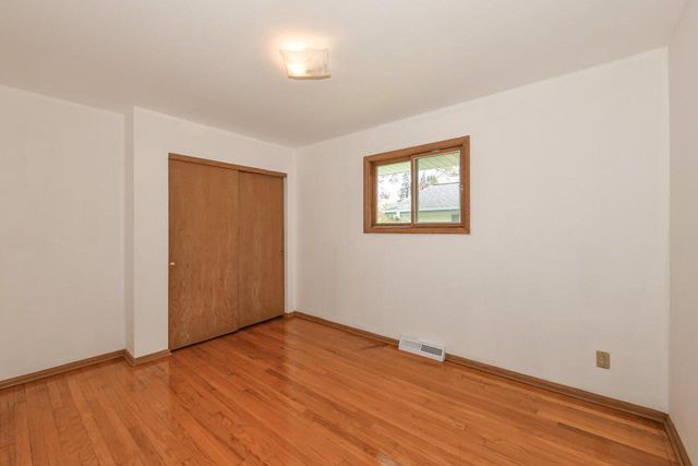 12151 Diane DRIVE, Wauwatosa, WI 53226