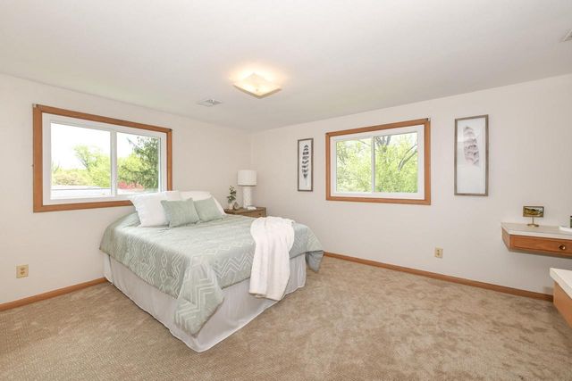 12151 Diane DRIVE, Wauwatosa, WI 53226