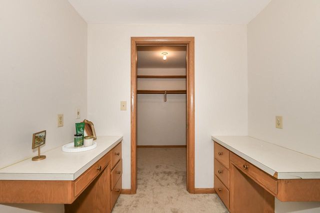 12151 Diane DRIVE, Wauwatosa, WI 53226