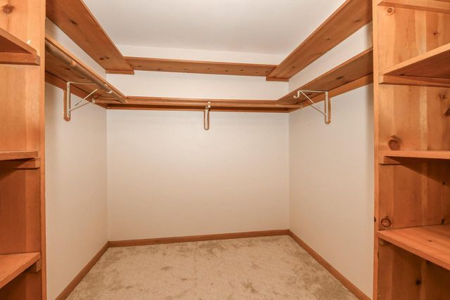 12151 Diane DRIVE, Wauwatosa, WI 53226