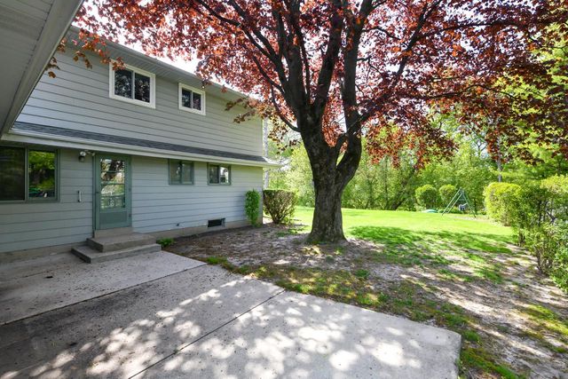 12151 Diane DRIVE, Wauwatosa, WI 53226