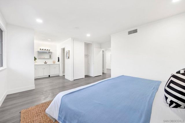 1725 Glenridge Cir, West Covina, CA 91792