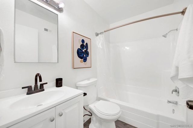 1725 Glenridge Cir, West Covina, CA 91792