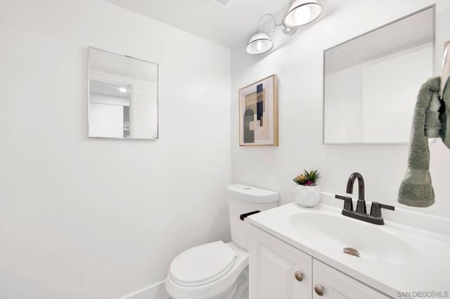 1725 Glenridge Cir, West Covina, CA 91792