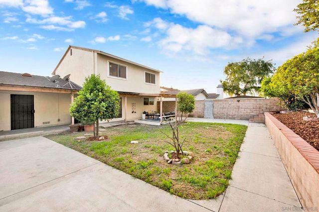 1725 Glenridge Cir, West Covina, CA 91792