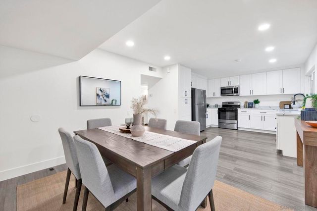 1725 Glenridge Cir, West Covina, CA 91792