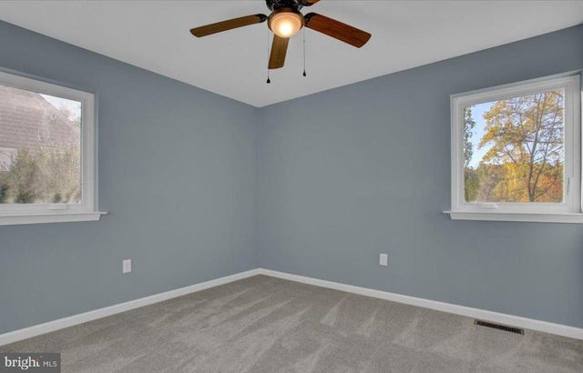 40 ELAINE DR, Boyertown, PA 19512