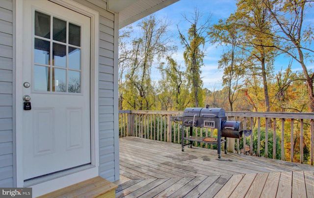 40 ELAINE DR, Boyertown, PA 19512