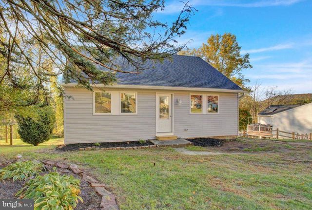 40 ELAINE DR, Boyertown, PA 19512