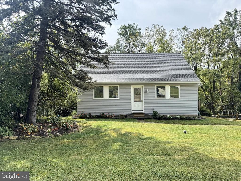 40 ELAINE DR, Boyertown, PA 19512