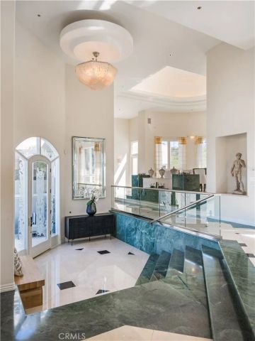 702 Via La Cuesta, Palos Verdes Estates, CA 90274