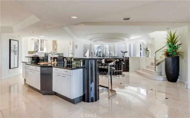 702 Via La Cuesta, Palos Verdes Estates, CA 90274
