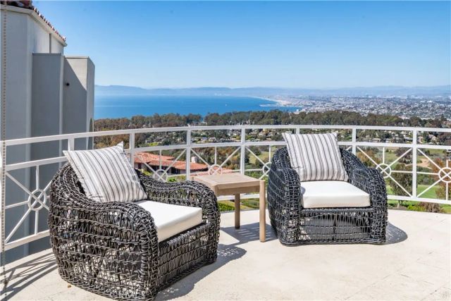 702 Via La Cuesta, Palos Verdes Estates, CA 90274