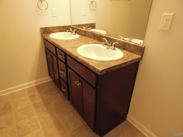 136 Winstead Circle, Owens Cross Roads, AL 35763