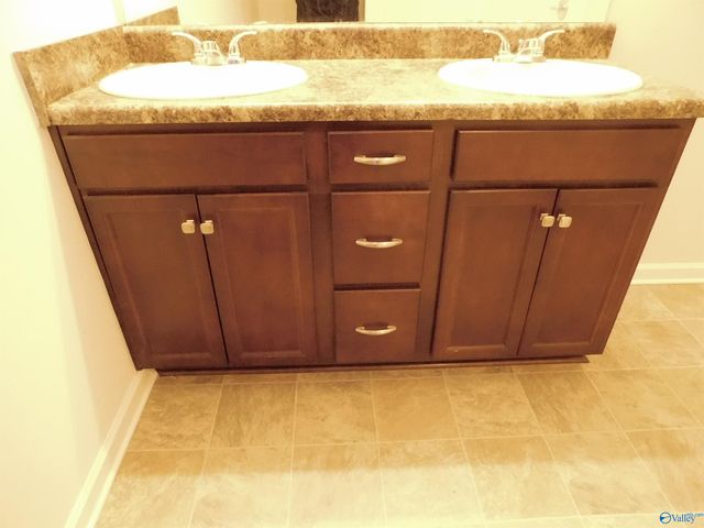 136 Winstead Circle, Owens Cross Roads, AL 35763