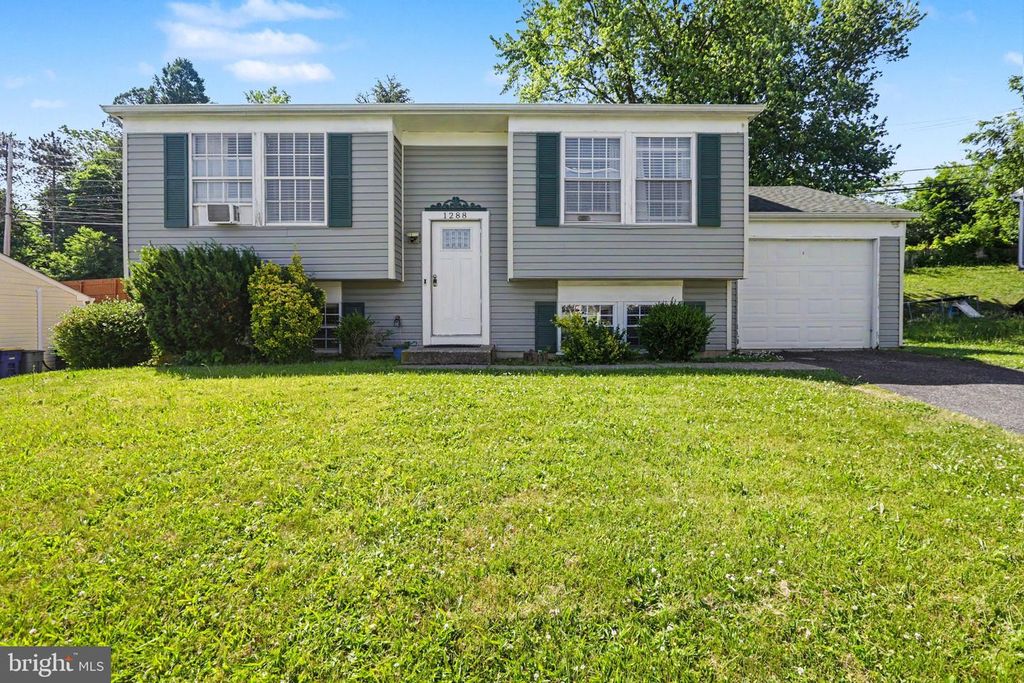 1288 WANDERING WAY, Harrisburg, PA 17110