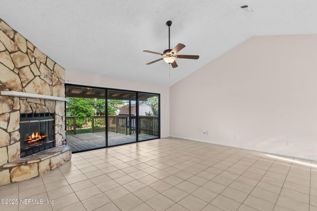 8361 CHASON Road W, Jacksonville, FL 32244