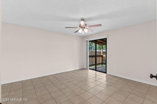 8361 CHASON Road W, Jacksonville, FL 32244