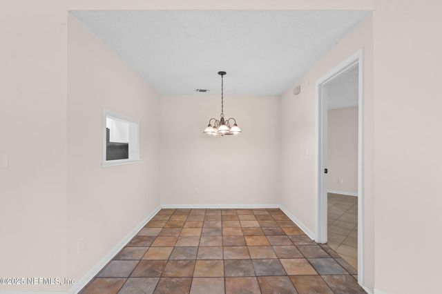 8361 CHASON Road W, Jacksonville, FL 32244